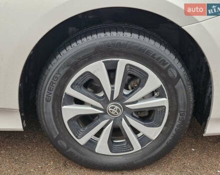 Серый Тойота Приус, объемом двигателя 1.8 л и пробегом 103 тыс. км за 17800 $, фото 16 на Automoto.ua