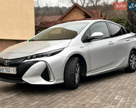 Серый Тойота Приус, объемом двигателя 1.8 л и пробегом 110 тыс. км за 19499 $, фото 2 на Automoto.ua