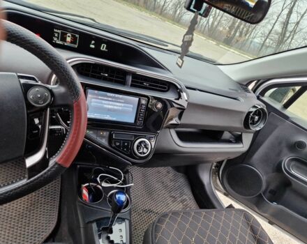 Серый Тойота Приус, объемом двигателя 1.5 л и пробегом 88 тыс. км за 12500 $, фото 20 на Automoto.ua