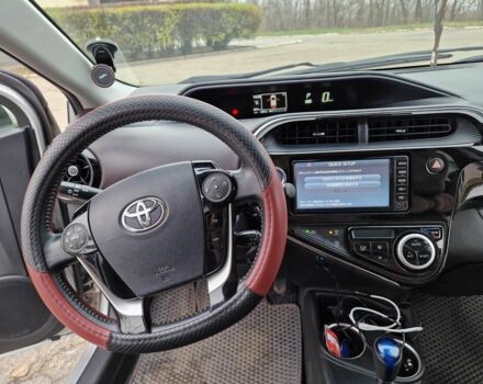 Серый Тойота Приус, объемом двигателя 1.5 л и пробегом 88 тыс. км за 12500 $, фото 18 на Automoto.ua