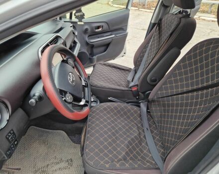 Серый Тойота Приус, объемом двигателя 1.5 л и пробегом 88 тыс. км за 12500 $, фото 19 на Automoto.ua