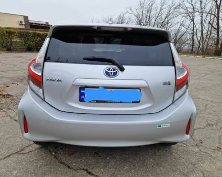 Серый Тойота Приус, объемом двигателя 1.5 л и пробегом 88 тыс. км за 12500 $, фото 5 на Automoto.ua