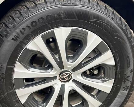 Серый Тойота Приус, объемом двигателя 1.8 л и пробегом 110 тыс. км за 19499 $, фото 17 на Automoto.ua