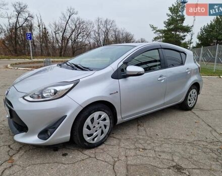 Серый Тойота Приус, объемом двигателя 1.5 л и пробегом 88 тыс. км за 12500 $, фото 6 на Automoto.ua