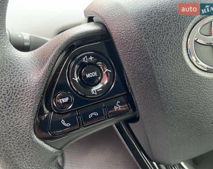 Серый Тойота Приус, объемом двигателя 1.8 л и пробегом 68 тыс. км за 22800 $, фото 5 на Automoto.ua