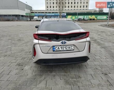 Серый Тойота Приус, объемом двигателя 1.8 л и пробегом 147 тыс. км за 20900 $, фото 3 на Automoto.ua