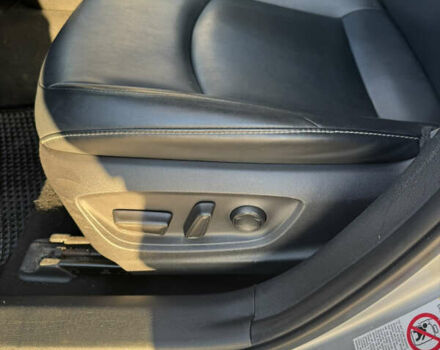 Сірий Тойота Пріус, об'ємом двигуна 1.8 л та пробігом 80 тис. км за 19900 $, фото 17 на Automoto.ua