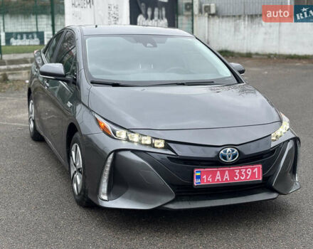 Серый Тойота Приус, объемом двигателя 1.8 л и пробегом 118 тыс. км за 20400 $, фото 3 на Automoto.ua