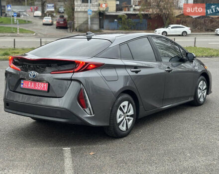 Серый Тойота Приус, объемом двигателя 1.8 л и пробегом 118 тыс. км за 20400 $, фото 7 на Automoto.ua