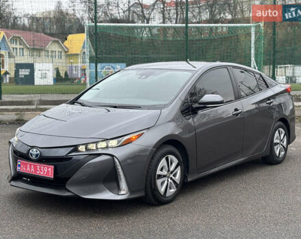 Серый Тойота Приус, объемом двигателя 1.8 л и пробегом 118 тыс. км за 20400 $, фото 1 на Automoto.ua