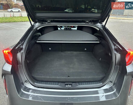 Серый Тойота Приус, объемом двигателя 1.8 л и пробегом 118 тыс. км за 20400 $, фото 21 на Automoto.ua