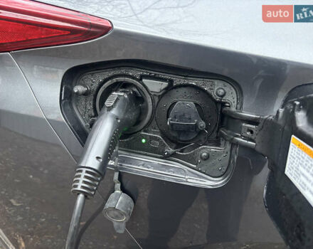 Серый Тойота Приус, объемом двигателя 1.8 л и пробегом 118 тыс. км за 20400 $, фото 30 на Automoto.ua