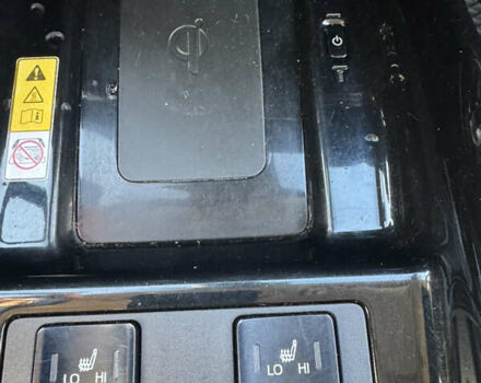 Сірий Тойота Пріус, об'ємом двигуна 1.8 л та пробігом 80 тис. км за 19900 $, фото 23 на Automoto.ua