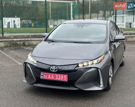 Серый Тойота Приус, объемом двигателя 1.8 л и пробегом 118 тыс. км за 20400 $, фото 2 на Automoto.ua