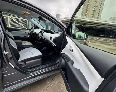 Сірий Тойота Пріус, об'ємом двигуна 1.8 л та пробігом 165 тис. км за 18800 $, фото 33 на Automoto.ua