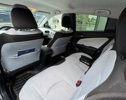 Сірий Тойота Пріус, об'ємом двигуна 1.8 л та пробігом 165 тис. км за 18800 $, фото 31 на Automoto.ua