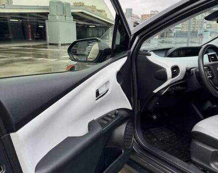 Сірий Тойота Пріус, об'ємом двигуна 1.8 л та пробігом 165 тис. км за 18800 $, фото 28 на Automoto.ua