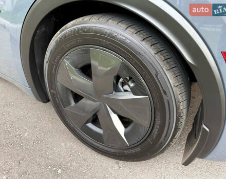 Серый Тойота Приус, объемом двигателя 2 л и пробегом 3 тыс. км за 25998 $, фото 29 на Automoto.ua