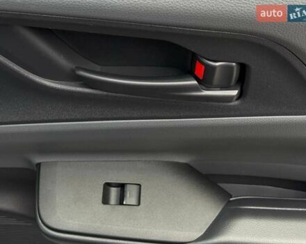 Сірий Тойота Пріус, об'ємом двигуна 1.8 л та пробігом 20 тис. км за 24500 $, фото 43 на Automoto.ua