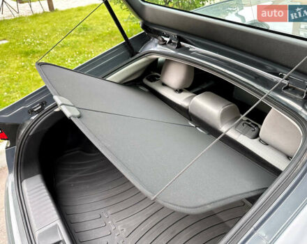 Серый Тойота Приус, объемом двигателя 2 л и пробегом 3 тыс. км за 25998 $, фото 20 на Automoto.ua