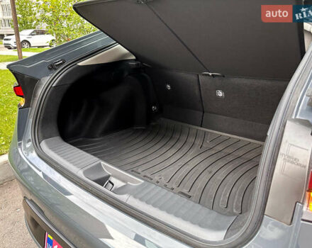 Серый Тойота Приус, объемом двигателя 2 л и пробегом 3 тыс. км за 25998 $, фото 17 на Automoto.ua