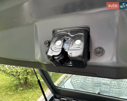 Серый Тойота Приус, объемом двигателя 2 л и пробегом 3 тыс. км за 25998 $, фото 21 на Automoto.ua