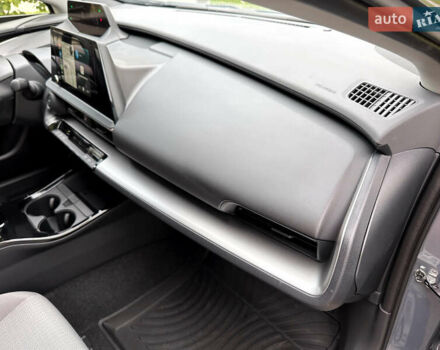 Серый Тойота Приус, объемом двигателя 2 л и пробегом 3 тыс. км за 25998 $, фото 79 на Automoto.ua