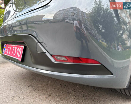 Серый Тойота Приус, объемом двигателя 2 л и пробегом 3 тыс. км за 25998 $, фото 30 на Automoto.ua