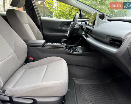 Серый Тойота Приус, объемом двигателя 2 л и пробегом 3 тыс. км за 25998 $, фото 78 на Automoto.ua