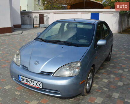 Серый Тойота Приус, объемом двигателя 1.5 л и пробегом 264 тыс. км за 4000 $, фото 1 на Automoto.ua