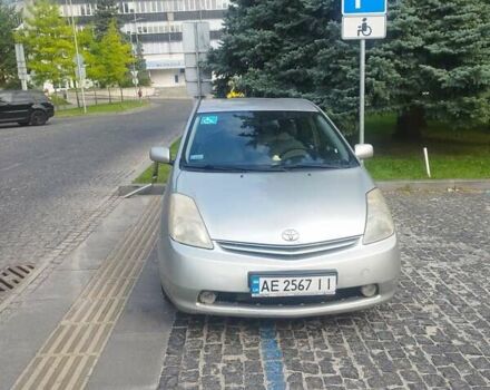 Сірий Тойота Пріус, об'ємом двигуна 1.5 л та пробігом 245 тис. км за 4000 $, фото 1 на Automoto.ua