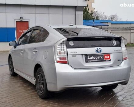 Серый Тойота Приус, объемом двигателя 1.8 л и пробегом 420 тыс. км за 9190 $, фото 3 на Automoto.ua