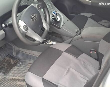 Серый Тойота Приус, объемом двигателя 1.8 л и пробегом 420 тыс. км за 9190 $, фото 7 на Automoto.ua