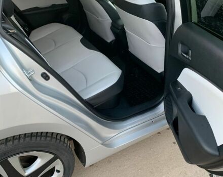 Серый Тойота Приус, объемом двигателя 1.8 л и пробегом 160 тыс. км за 8600 $, фото 5 на Automoto.ua