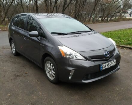 Серый Тойота Приус, объемом двигателя 1.8 л и пробегом 234 тыс. км за 310 $, фото 3 на Automoto.ua