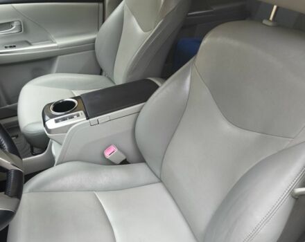 Серый Тойота Приус, объемом двигателя 0 л и пробегом 160 тыс. км за 13000 $, фото 5 на Automoto.ua