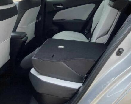 Серый Тойота Приус, объемом двигателя 1.8 л и пробегом 79 тыс. км за 11400 $, фото 10 на Automoto.ua