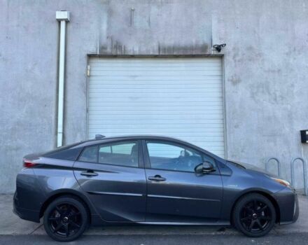 Тойота Приус 2018 в Черновцах на Automoto.ua Серый Тойота Приус, объемом двигателя 1.8 л и пробегом 36 тыс. км за 8000 $, фото 2 на Automoto.ua