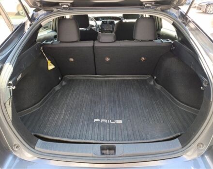 Серый Тойота Приус, объемом двигателя 1.8 л и пробегом 197 тыс. км за 13500 $, фото 5 на Automoto.ua