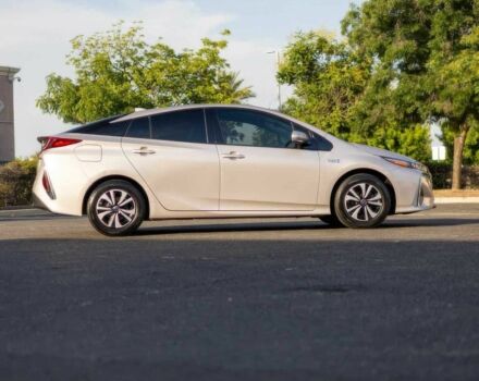 Серый Тойота Приус, объемом двигателя 1.8 л и пробегом 48 тыс. км за 4600 $, фото 6 на Automoto.ua