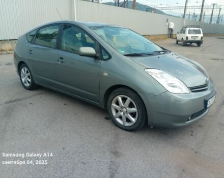 Серый Тойота Приус, объемом двигателя 1.5 л и пробегом 190 тыс. км за 7000 $, фото 1 на Automoto.ua