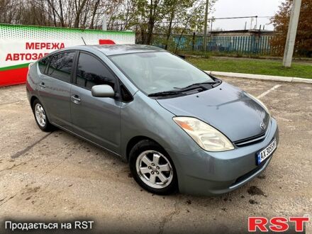 Серый Тойота Приус, объемом двигателя 1.5 л и пробегом 146 тыс. км за 6500 $, фото 1 на Automoto.ua