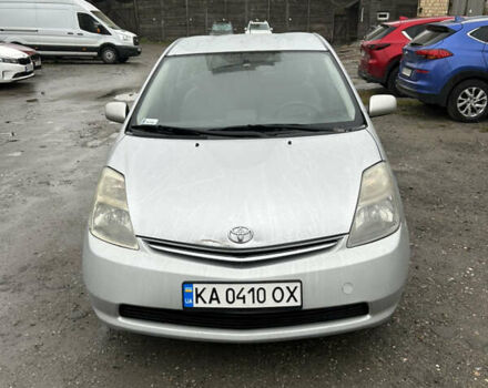 Серый Тойота Приус, объемом двигателя 1.5 л и пробегом 572 тыс. км за 4500 $, фото 1 на Automoto.ua