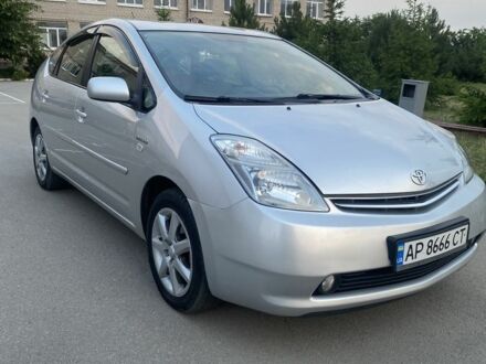 Тойота Пріус 2007 у Запоріжжя на Automoto.ua Сірий Тойота Пріус, об'ємом двигуна 1.5 л та пробігом 355 тис. км за 6500 $, фото 1 на Automoto.ua