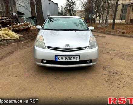 Сірий Тойота Пріус, об'ємом двигуна 1.5 л та пробігом 182 тис. км за 6900 $, фото 1 на Automoto.ua