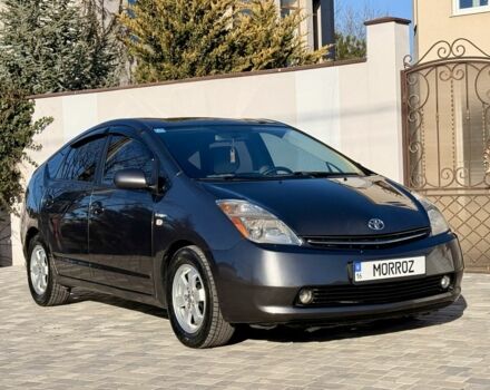 Серый Тойота Приус, объемом двигателя 1.5 л и пробегом 300 тыс. км за 6700 $, фото 1 на Automoto.ua