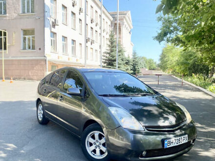 Тойота Приус 2008 в Одессе на Automoto.ua Серый Тойота Приус, объемом двигателя 1.5 л и пробегом 315 тыс. км за 6100 $, фото 1 на Automoto.ua