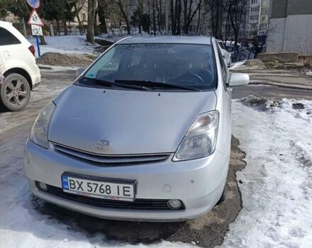 Серый Тойота Приус, объемом двигателя 1.5 л и пробегом 300 тыс. км за 6500 $, фото 1 на Automoto.ua