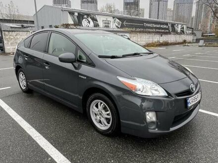 Серый Тойота Приус, объемом двигателя 1.8 л и пробегом 285 тыс. км за 9800 $, фото 1 на Automoto.ua