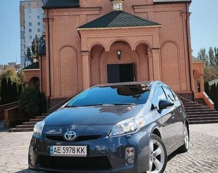 Серый Тойота Приус, объемом двигателя 1.8 л и пробегом 288 тыс. км за 10500 $, фото 1 на Automoto.ua